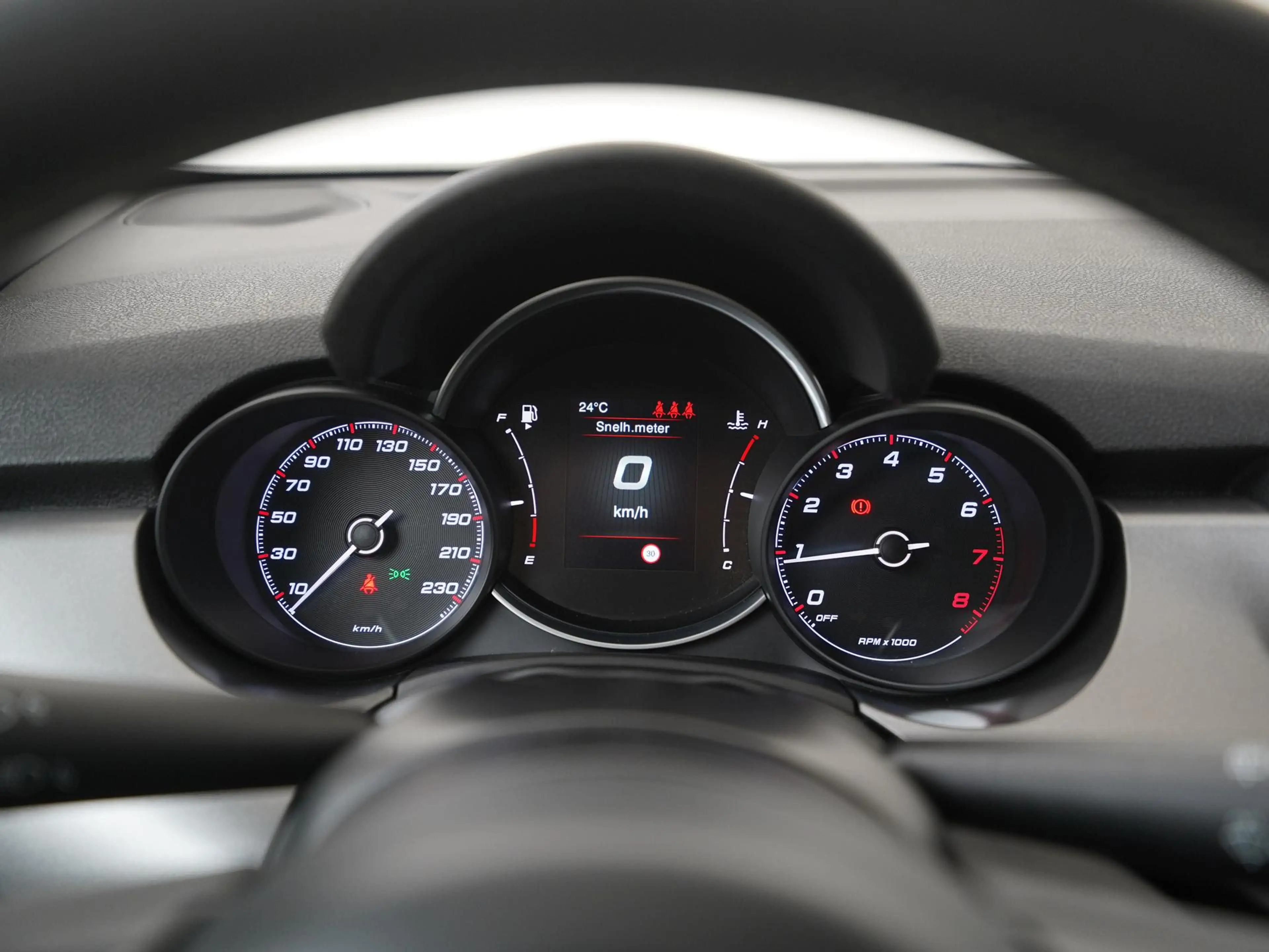 Fiat 500X 1.0 GSE Sport | Camera | Navigatie | Zondag Open! — photo 8