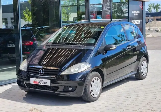 Mercedes-Benz A view 5