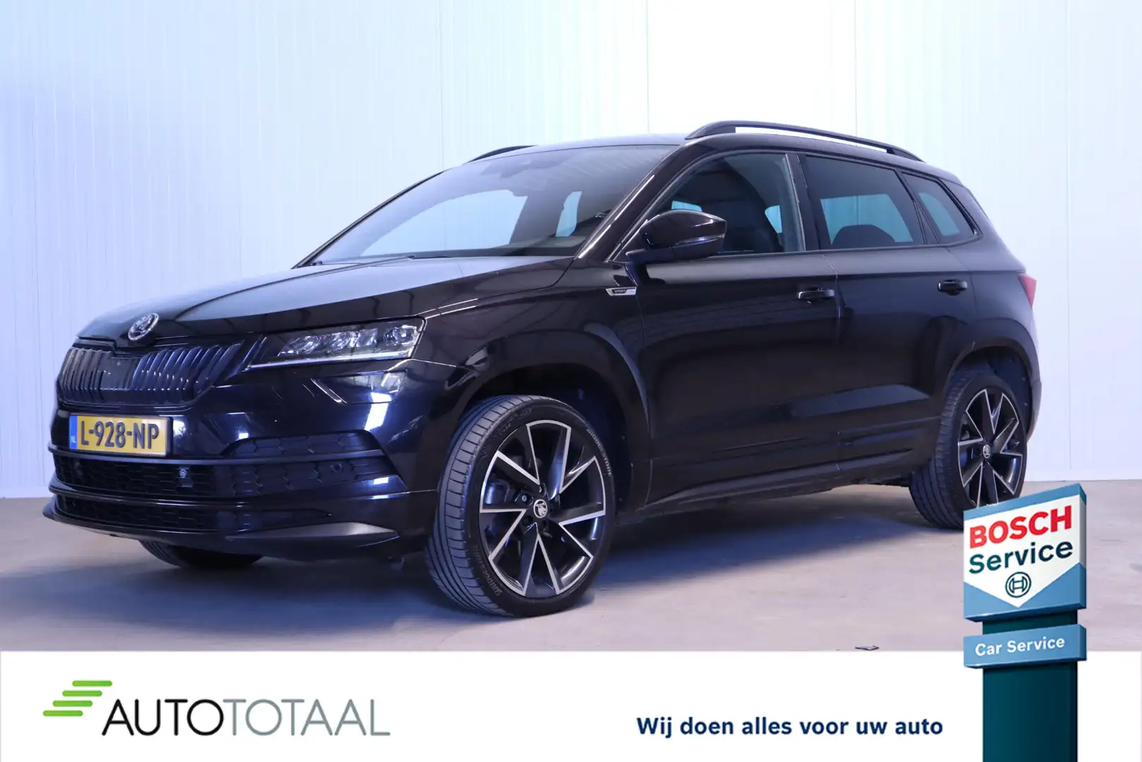 Skoda Karoq 1.5 TSI ACT Sportline Business Schwarz - 1