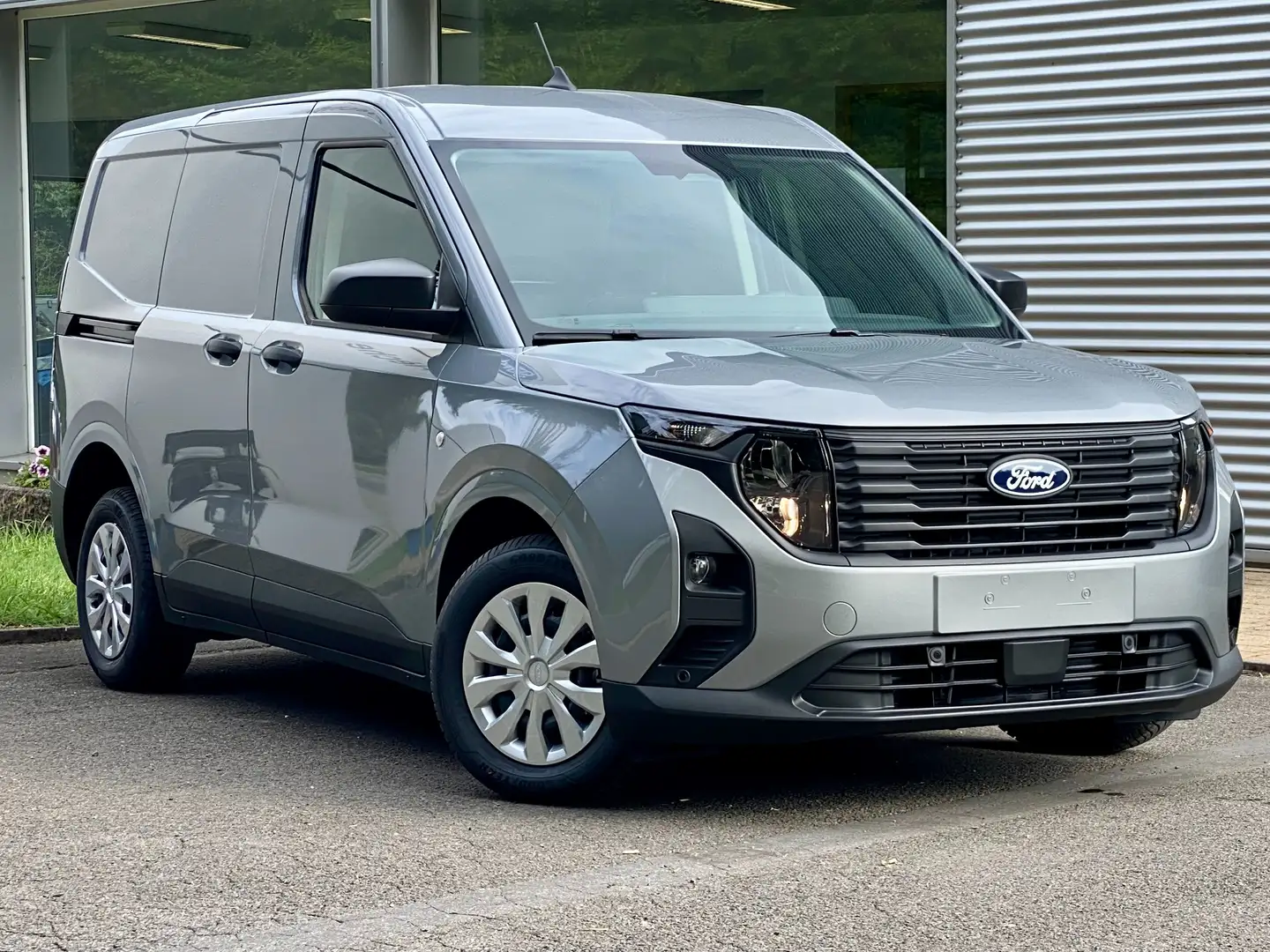 Ford Transit Courier Trend 1.0 Ecoboost 125CH Auto / Pack Assist&Winter Grijs - 1