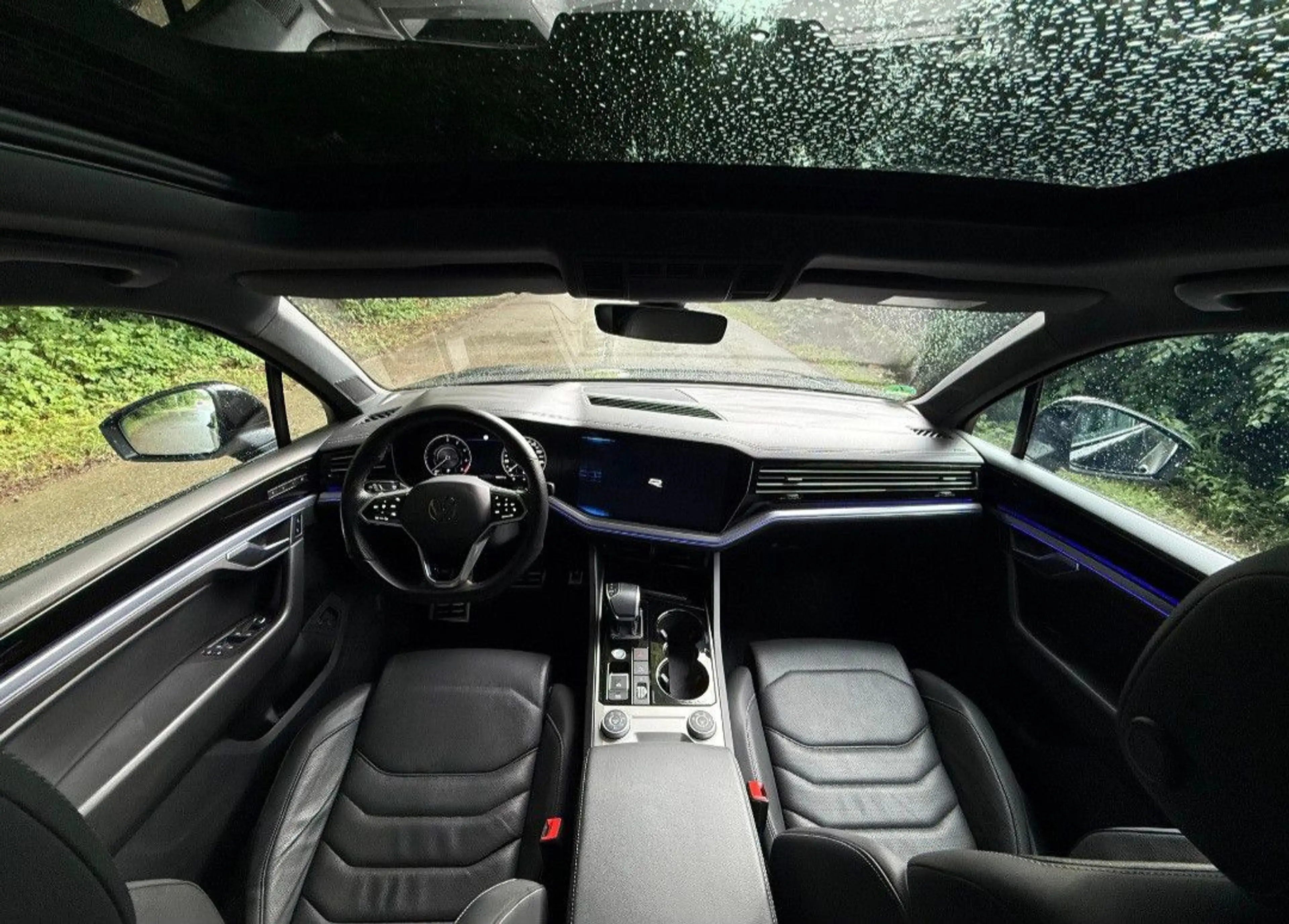 Volkswagen Touareg R V6 3,0 TSI-eHybrid 4MOTION-PANO-VOLL ! — photo 4