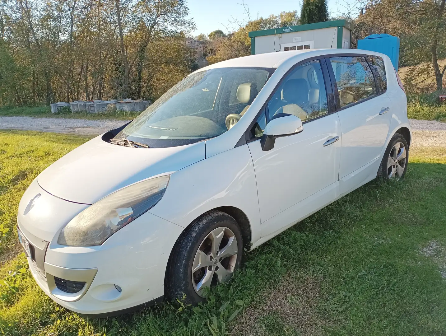 Renault Scenic Scenic X-Mod 1.5 dci Luxe 110cv bijela - 2