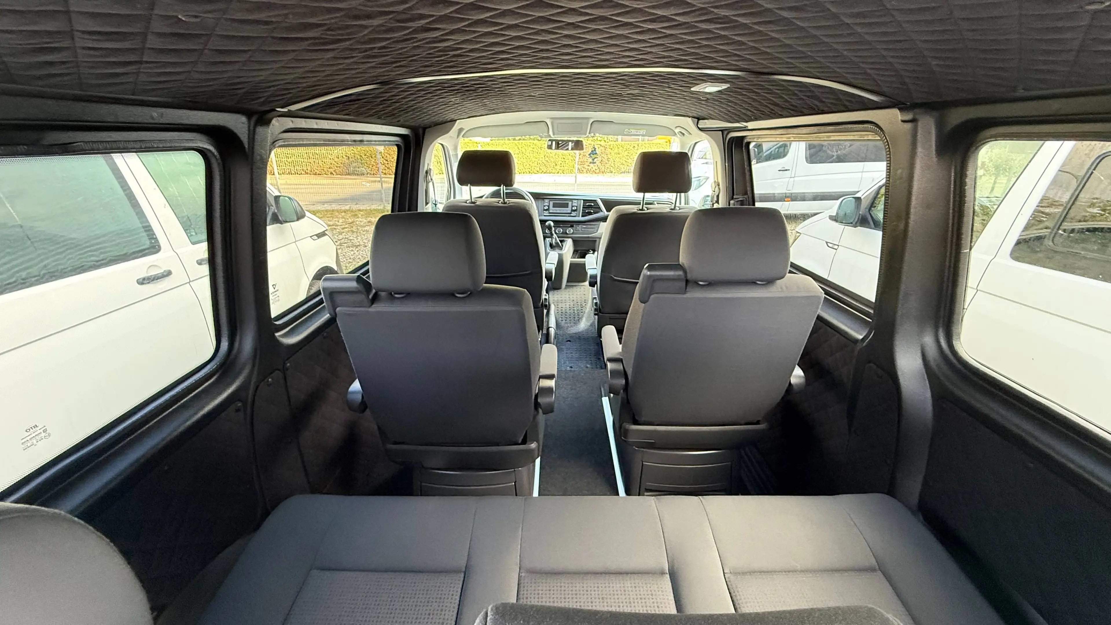Volkswagen T6.1 Multivan 2,0 TDI *NAVI+RFK *AHK *SCHIENENSYSTEM *GARANTIE+FIN. — photo 15