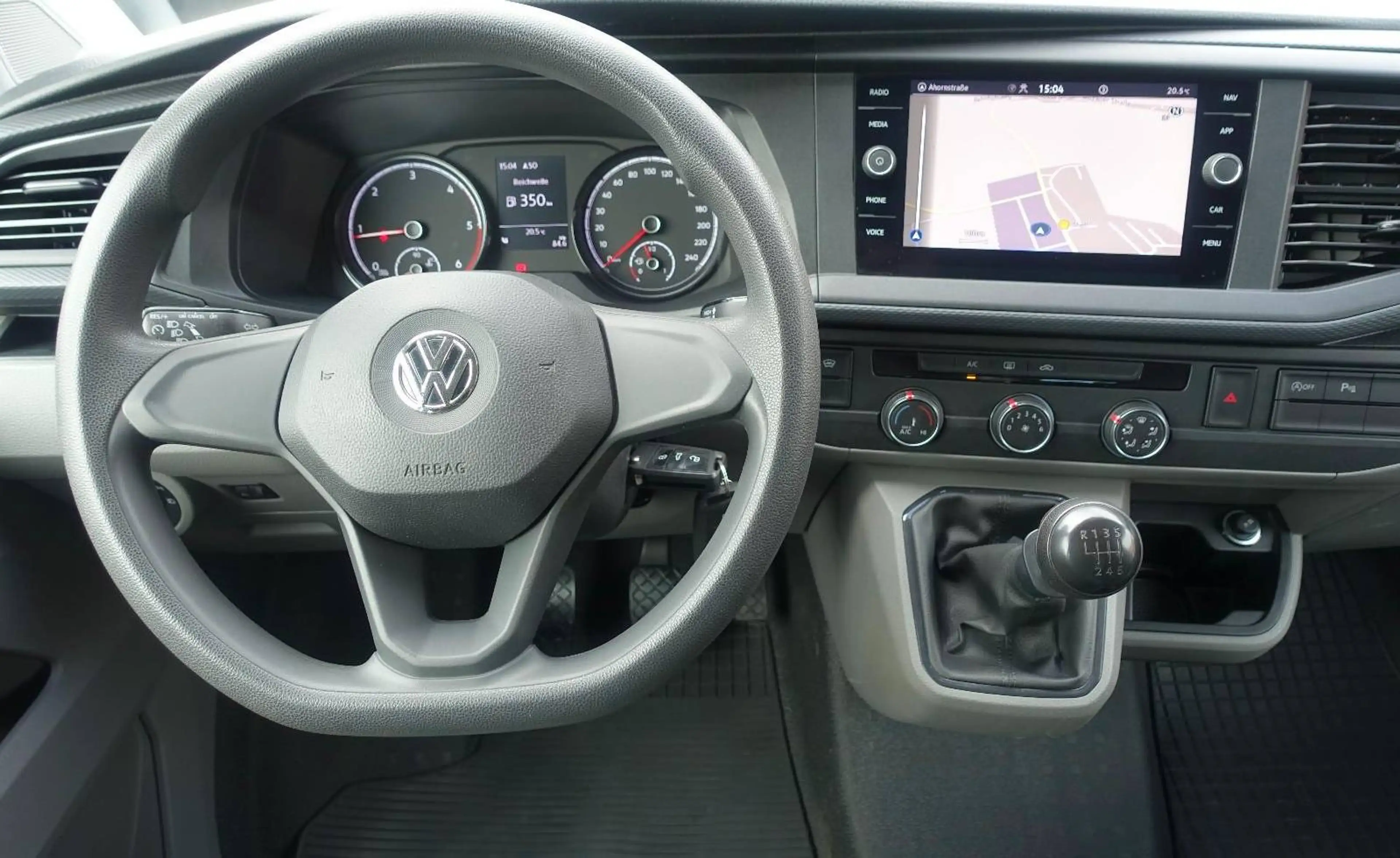 Volkswagen T6.1 Multivan 2,0 TDI *NAVI+RFK *AHK *SCHIENENSYSTEM *GARANTIE+FIN. — photo 8