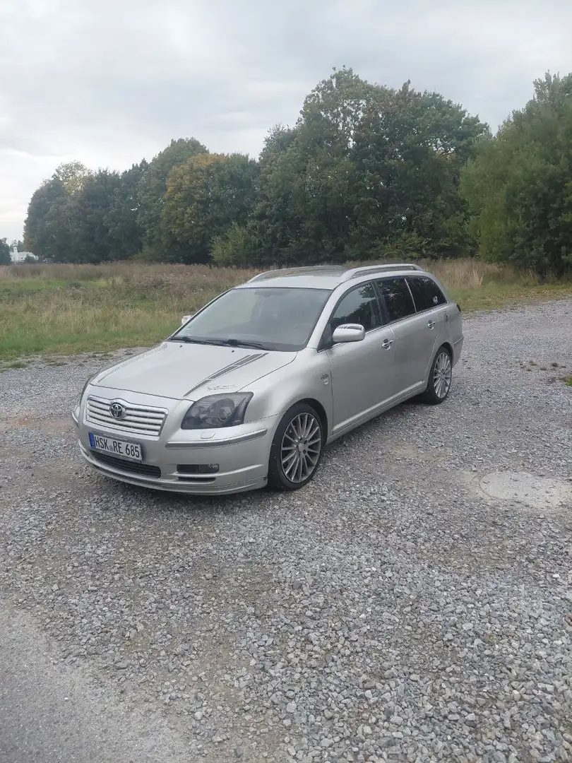 Toyota Avensis 2.2 D-CAT Combi Sol - 1