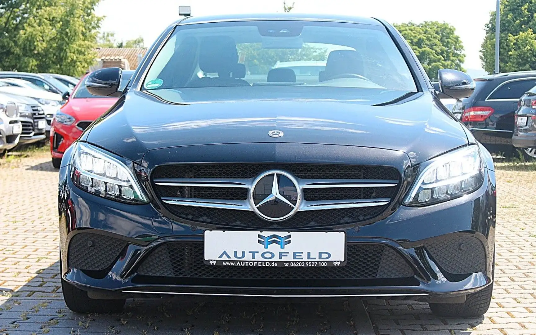 Mercedes-Benz C 180 /VOLL SHEFT/NAVI/SHZ/PDC/TEMP/RCAM/BT/ Schwarz - 2