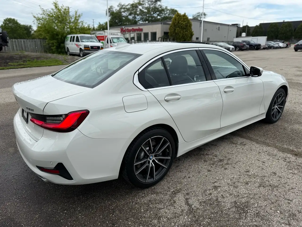 BMW 3 Series photo BMW 3 Series