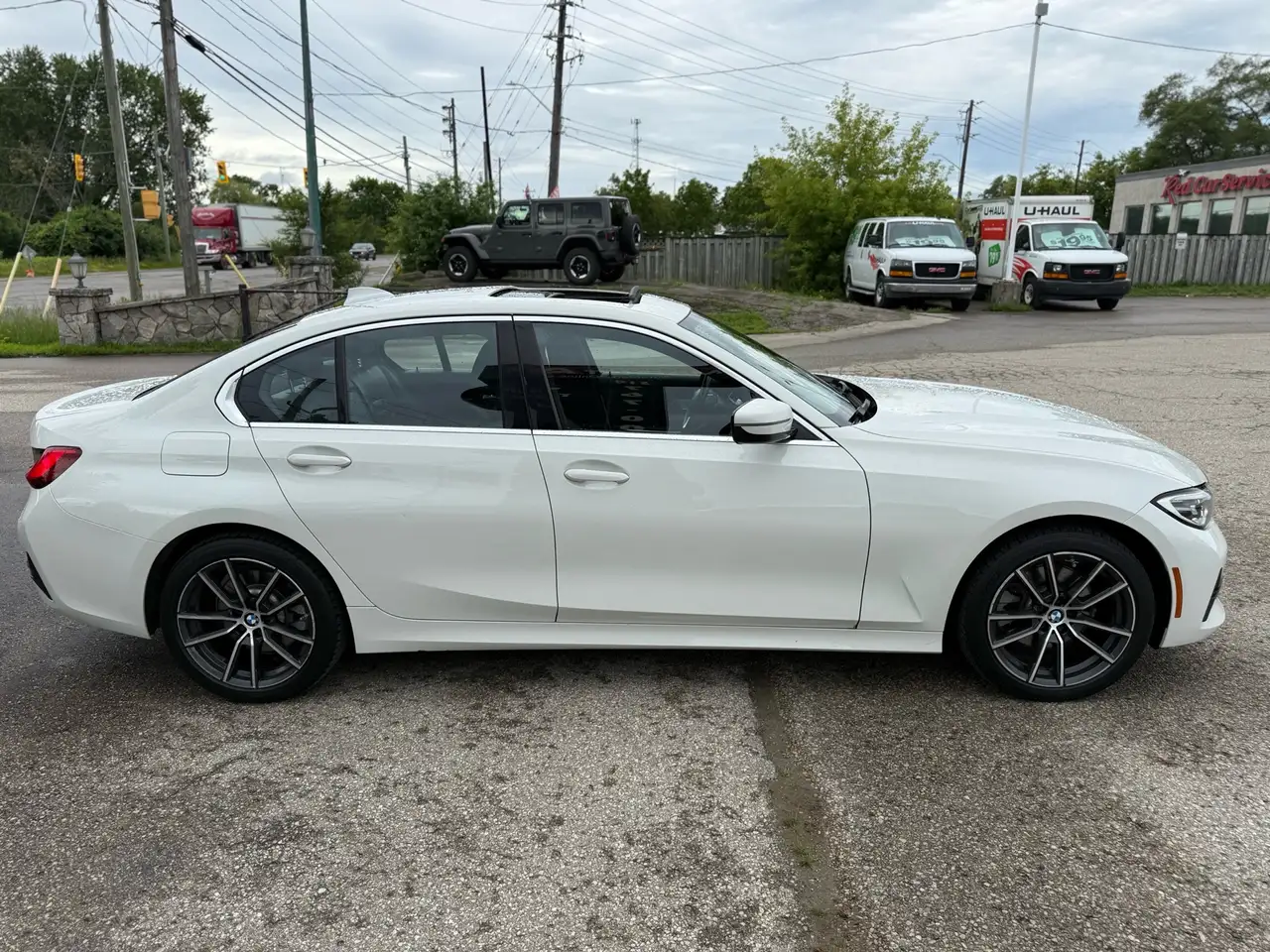 BMW 3 Series photo BMW 3 Series