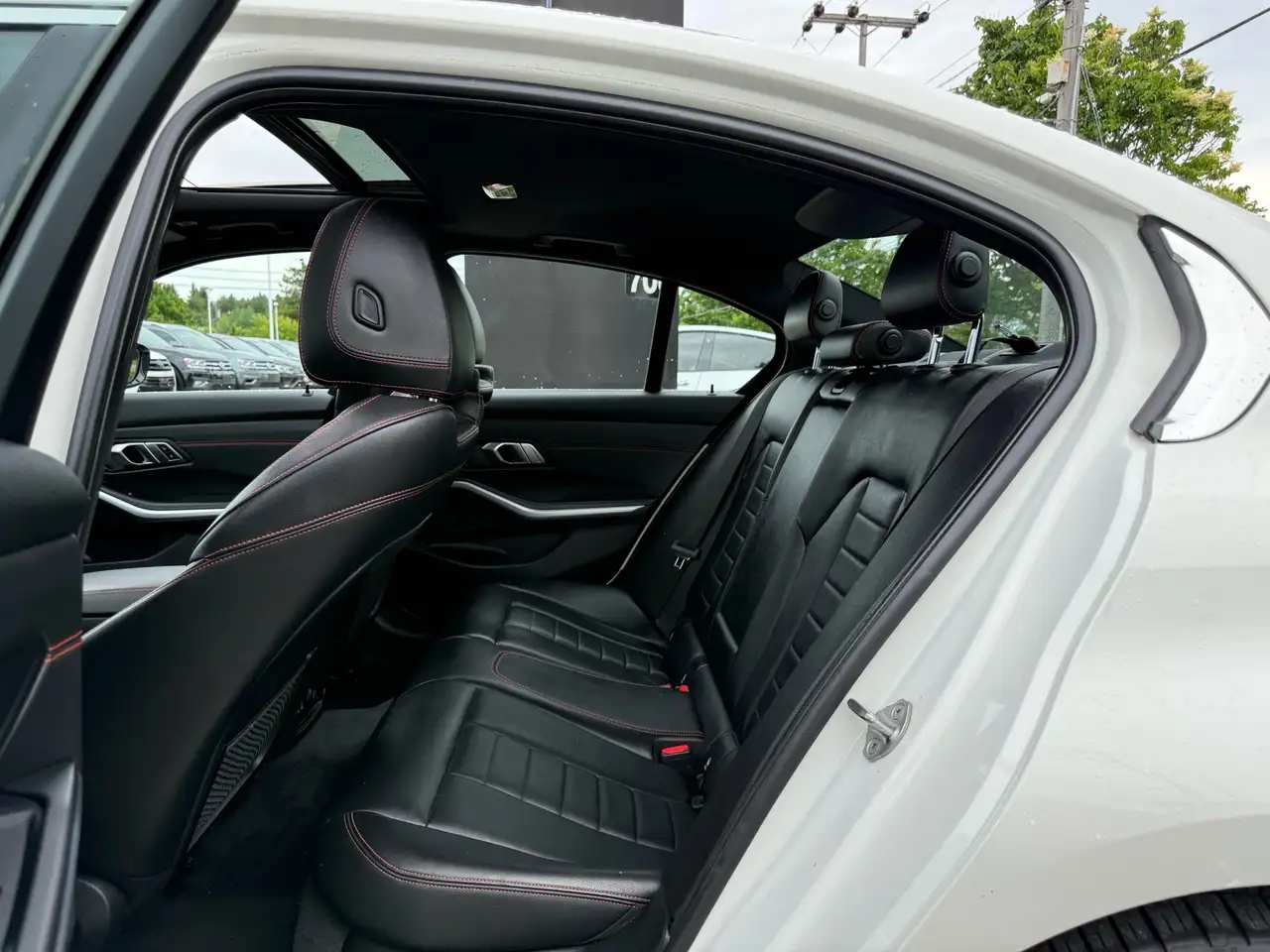 BMW 3 Series photo BMW 3 Series