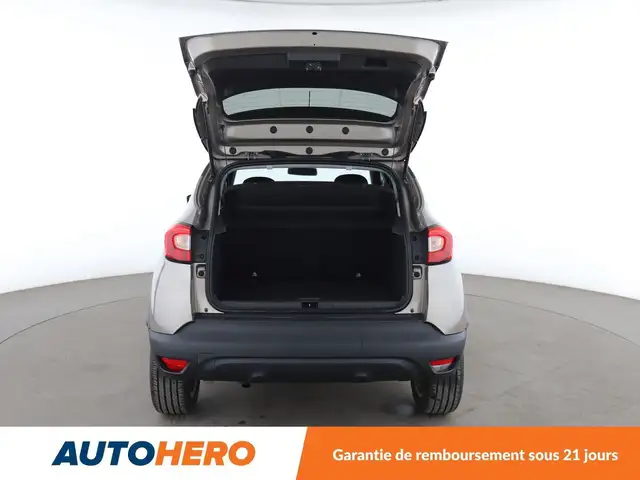 Renault Captur view 16