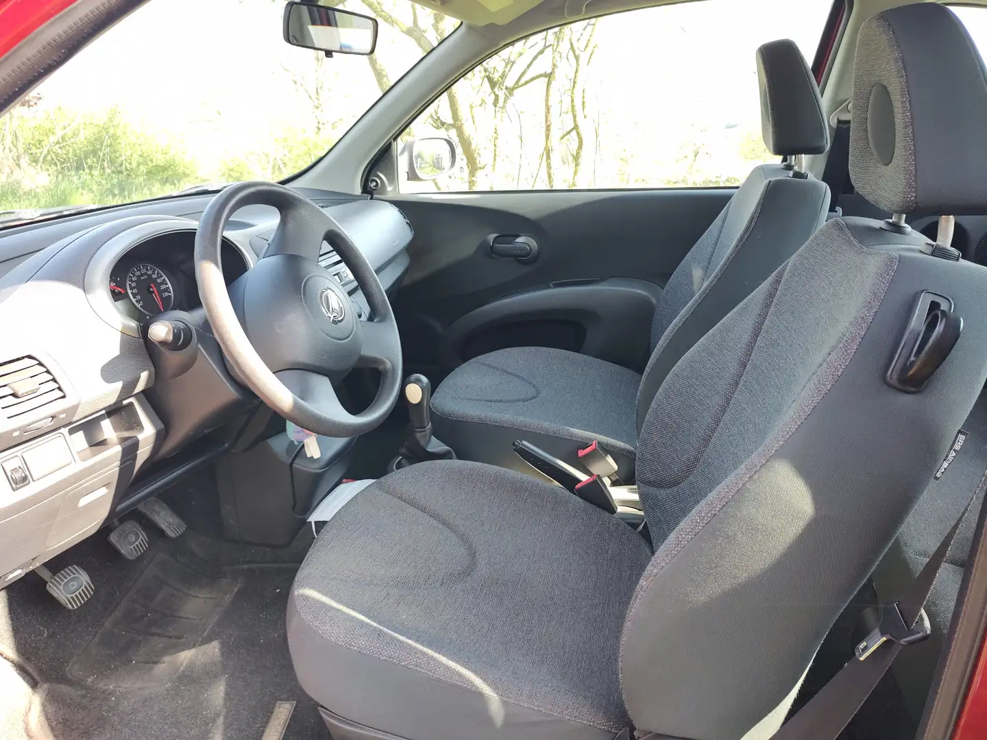 Nissan Micra Micra 1.0i 16v Visia Rouge - 2