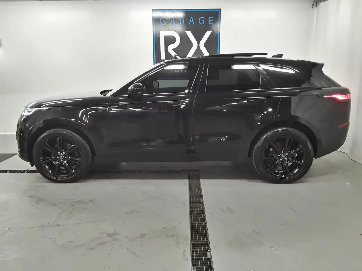 Land Rover Range Rover Velar Velar 2.0 TD4 MHEV D200 Noir - 2