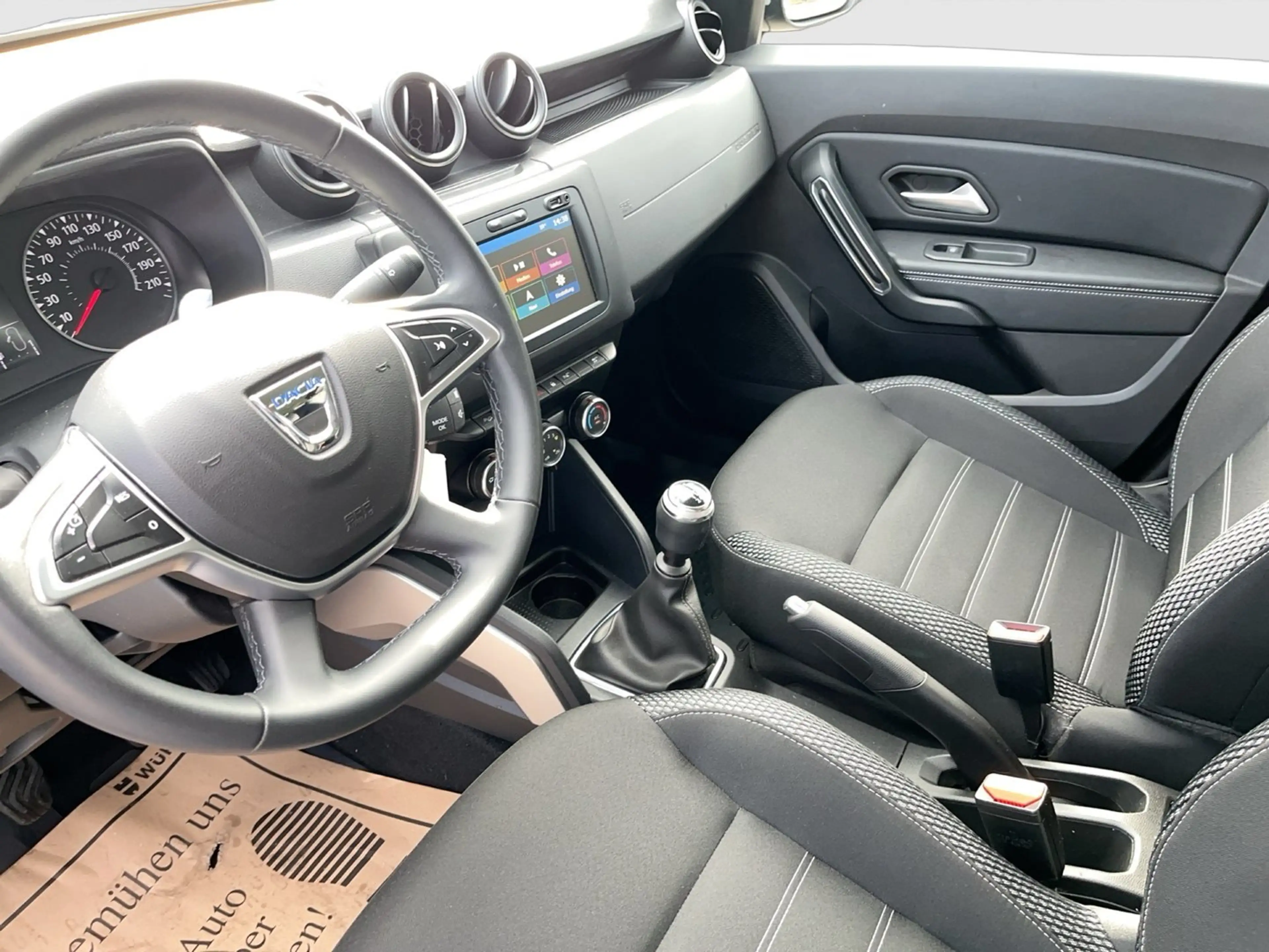 Dacia Duster II Prestige 4WD — photo 7