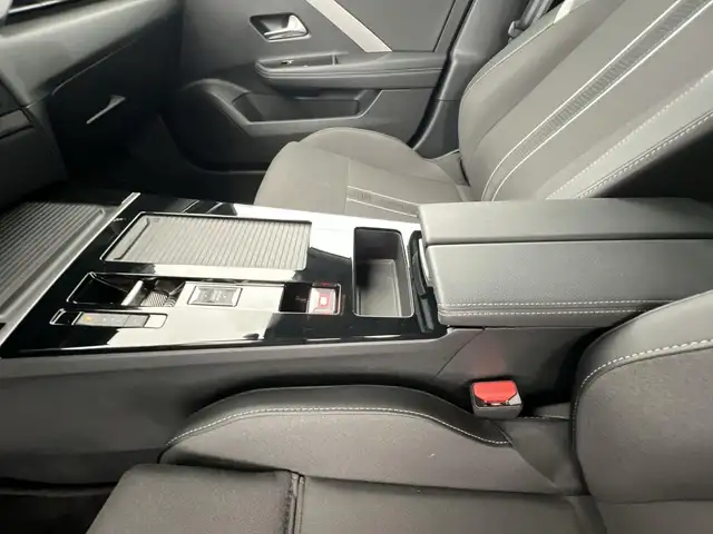 Opel Astra view 14