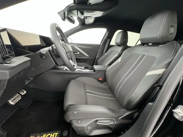 Opel Astra view 7