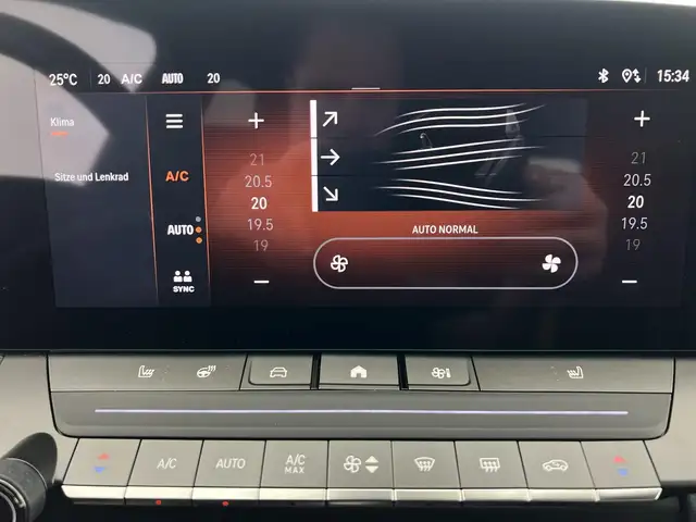 Opel Astra view 12
