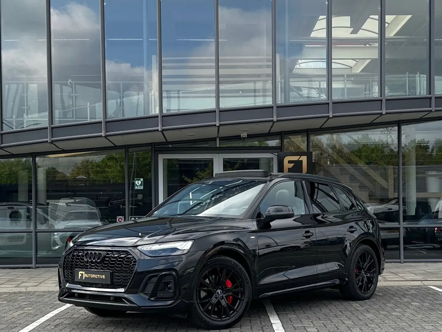 Audi Q5 55 TFSI e S-Line|Pano|RS Seat|HuD|B&O|Trekhaak|Luc Negro - 1