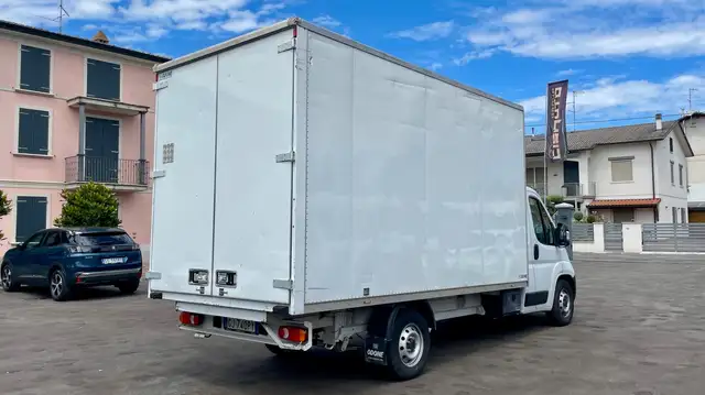 Fiat Ducato view 7