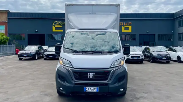 Fiat Ducato view 2