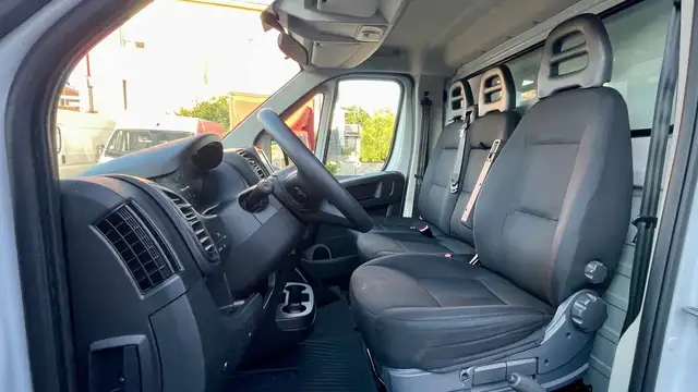 Fiat Ducato view 9