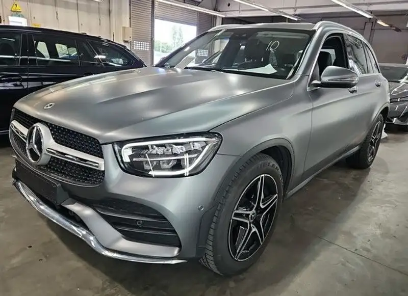 MERCEDES-BENZ Glc