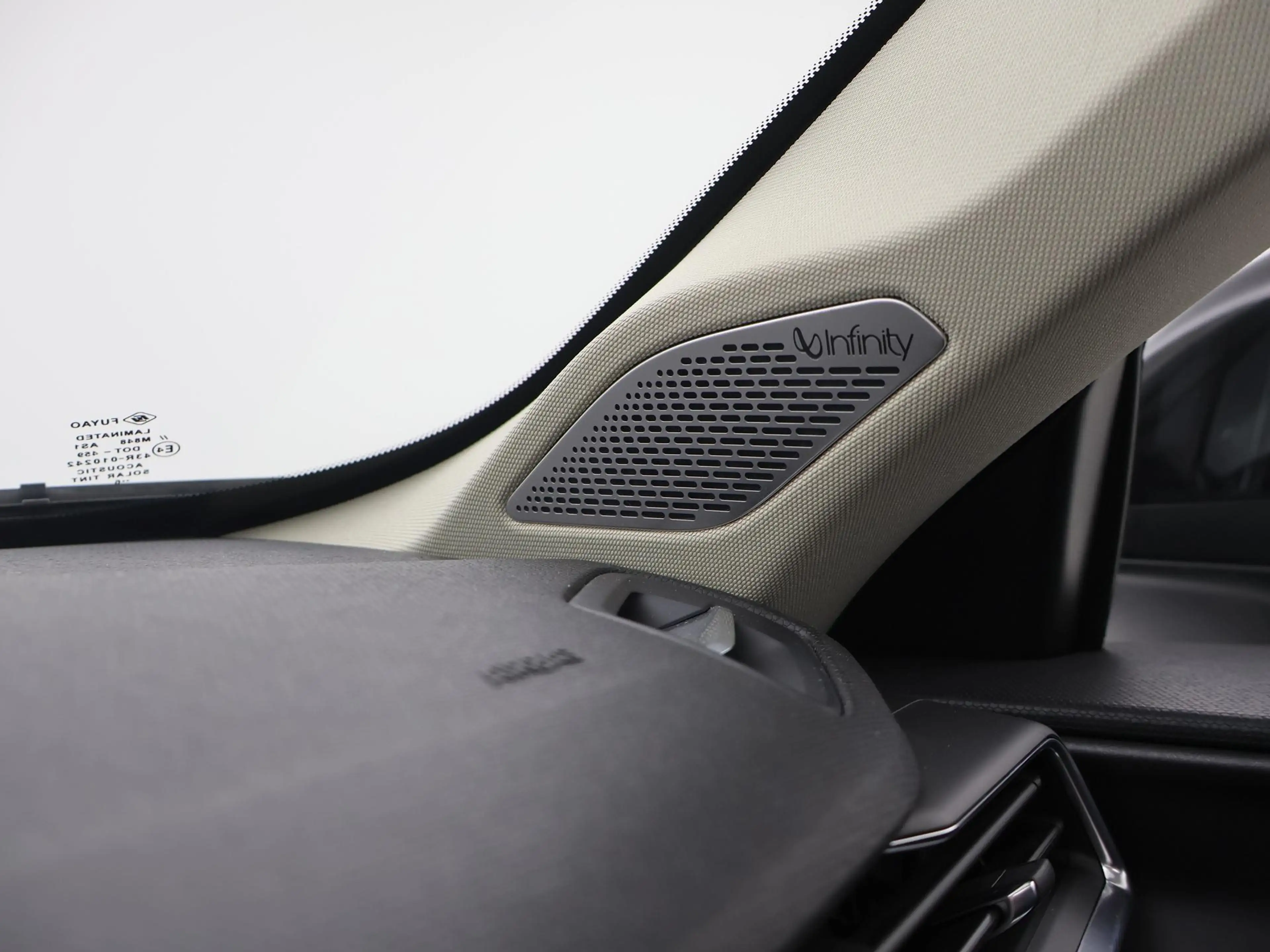 Lynk & Co 01 1.5 PHEV 262PK Black Edition 360CAMERA|PANODAK|ACC — photo 28