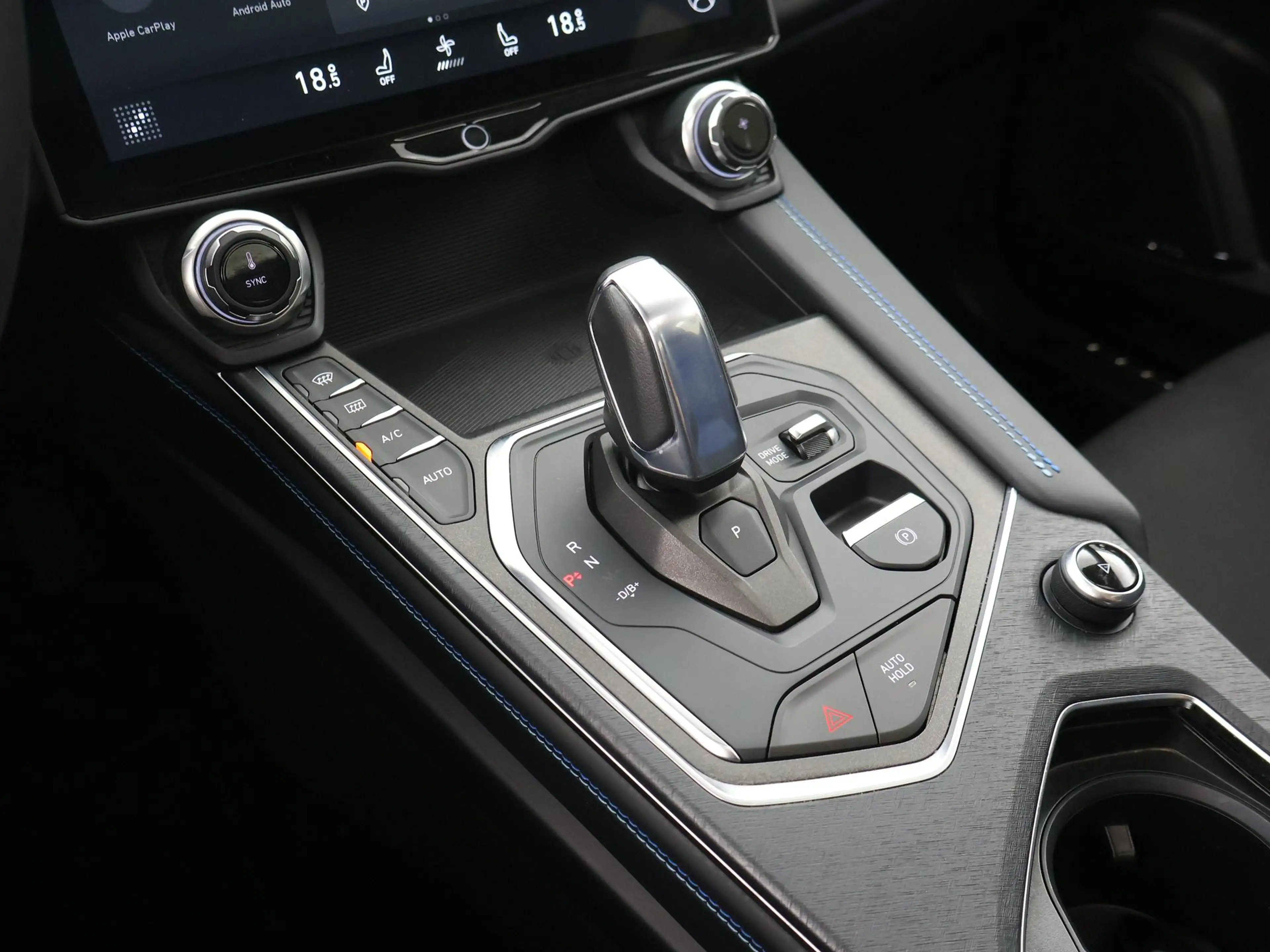 Lynk & Co 01 1.5 PHEV 262PK Black Edition 360CAMERA|PANODAK|ACC — photo 30