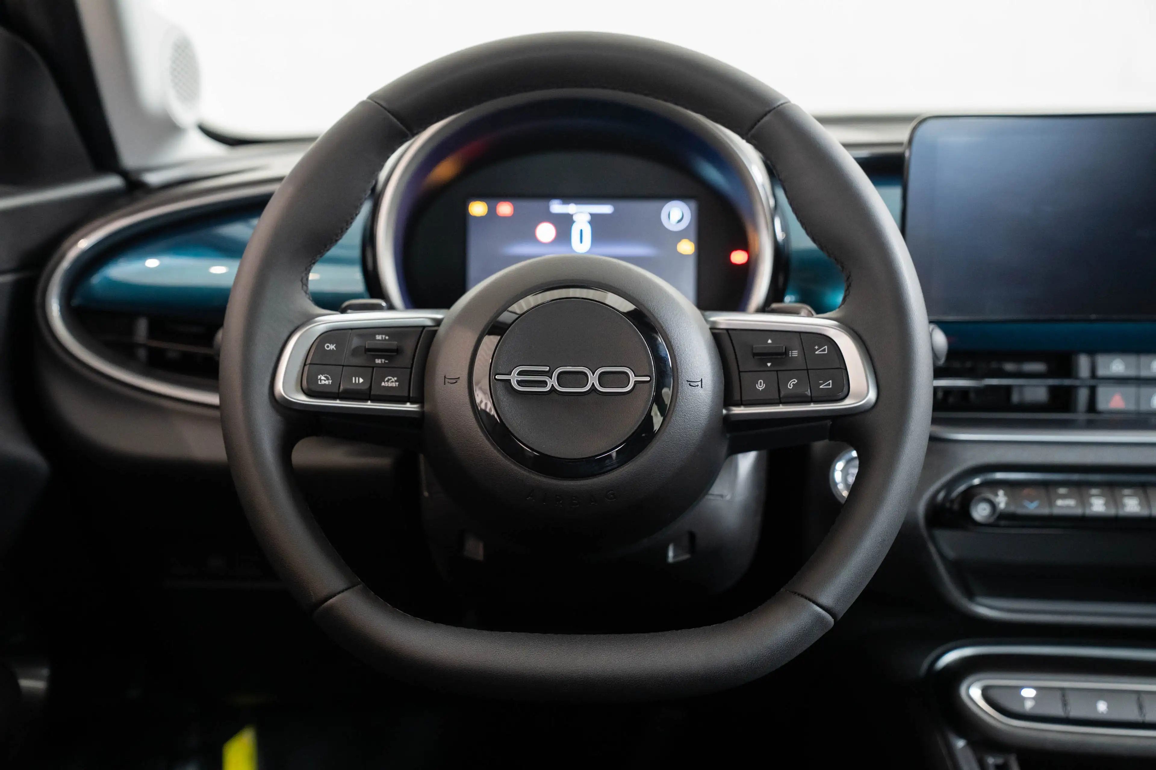 Fiat 600 1.2 Hybrid Urban | Stoelverwarming | Camera | Navi — photo 35