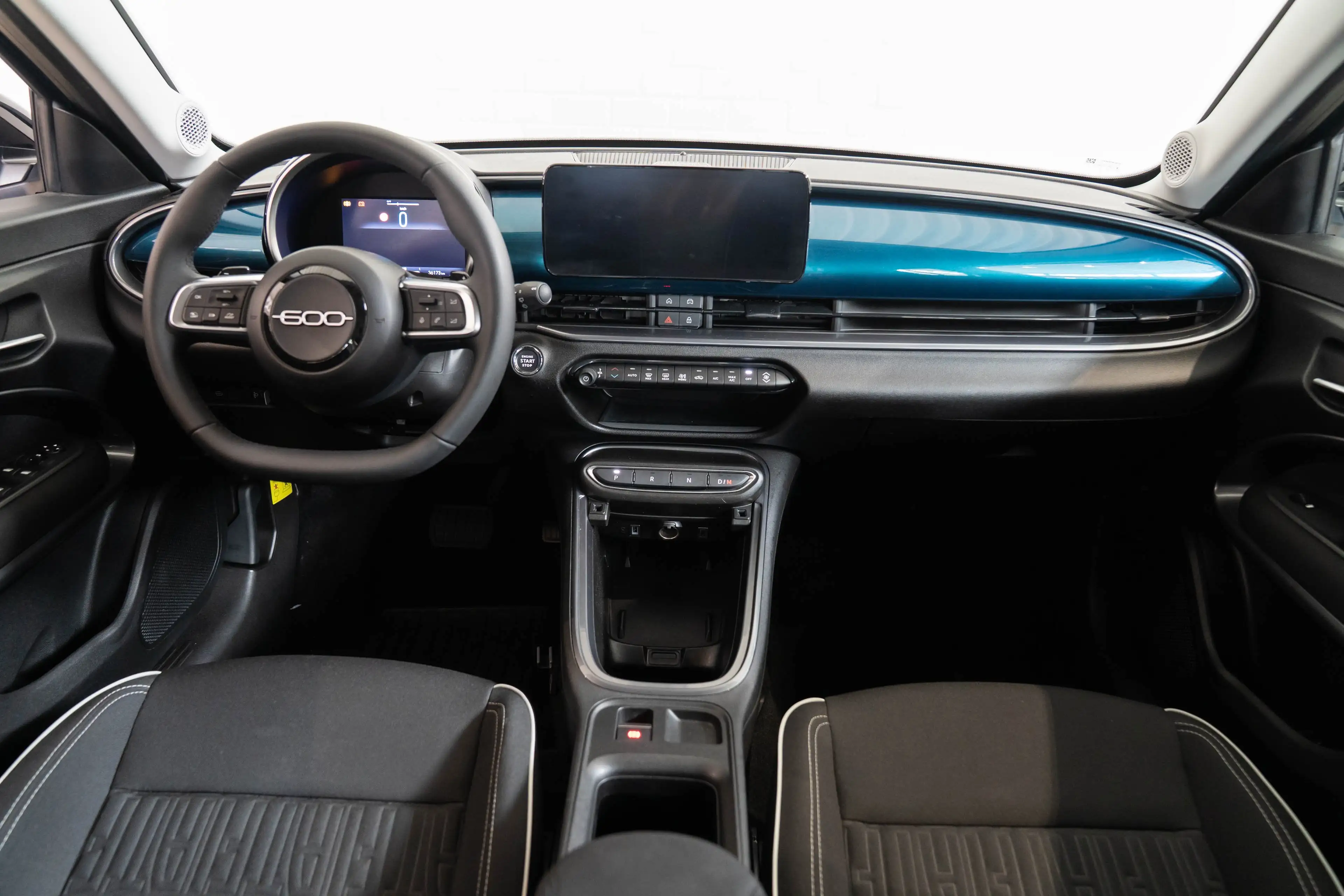 Fiat 600 1.2 Hybrid Urban | Stoelverwarming | Camera | Navi — photo 32