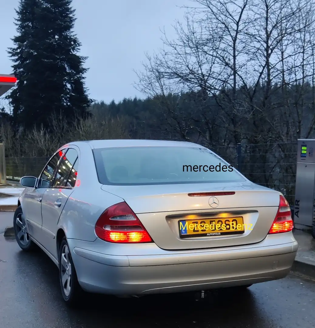 Mercedes-Benz 220 E220, Classic - 1