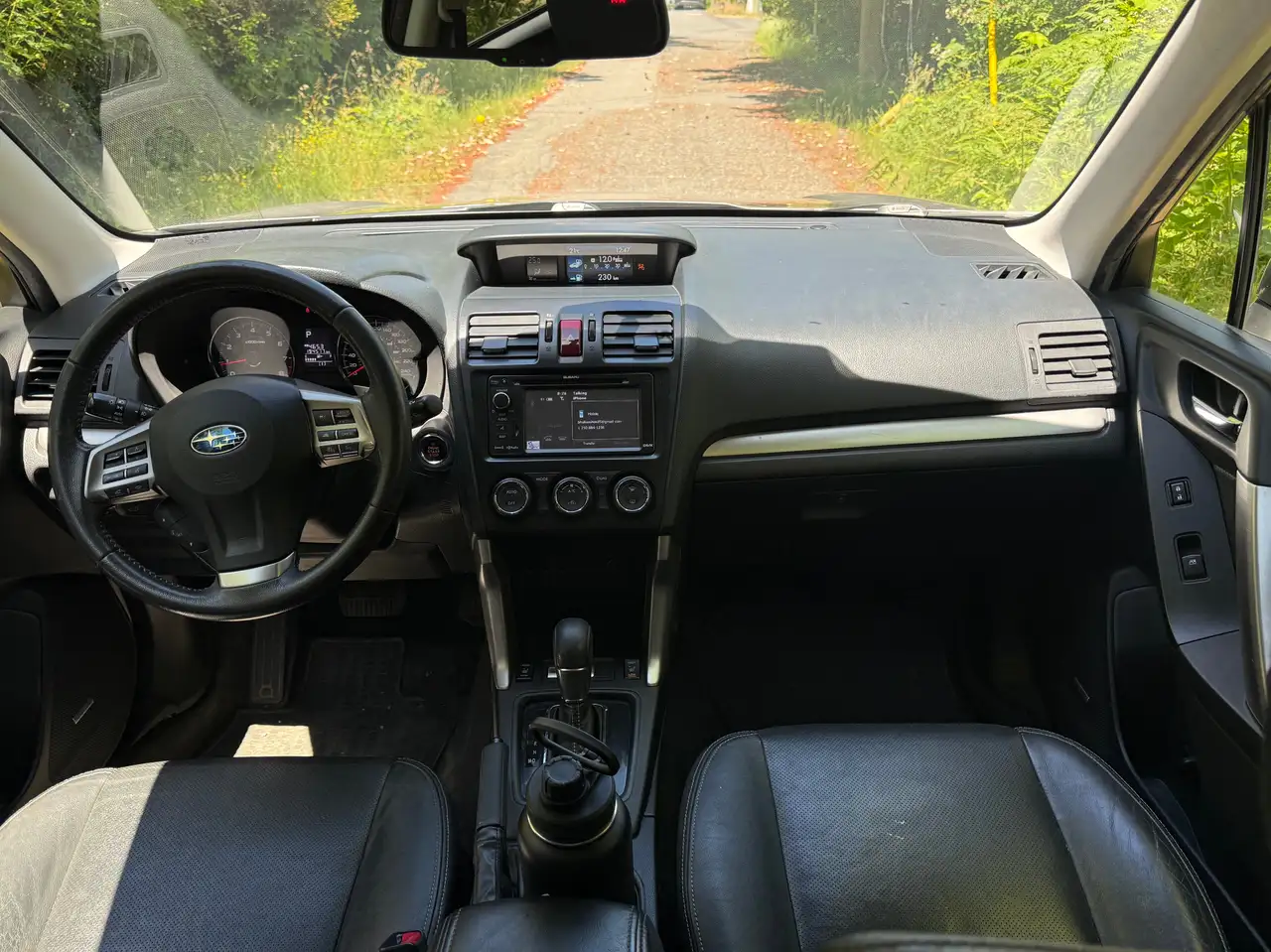 Subaru Forester снимка Subaru Forester