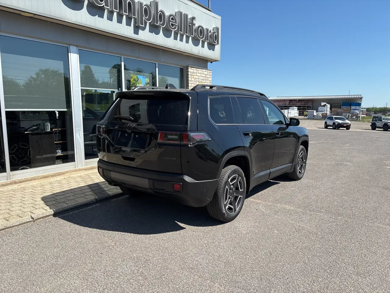 Jeep Cherokee снимка Jeep Cherokee