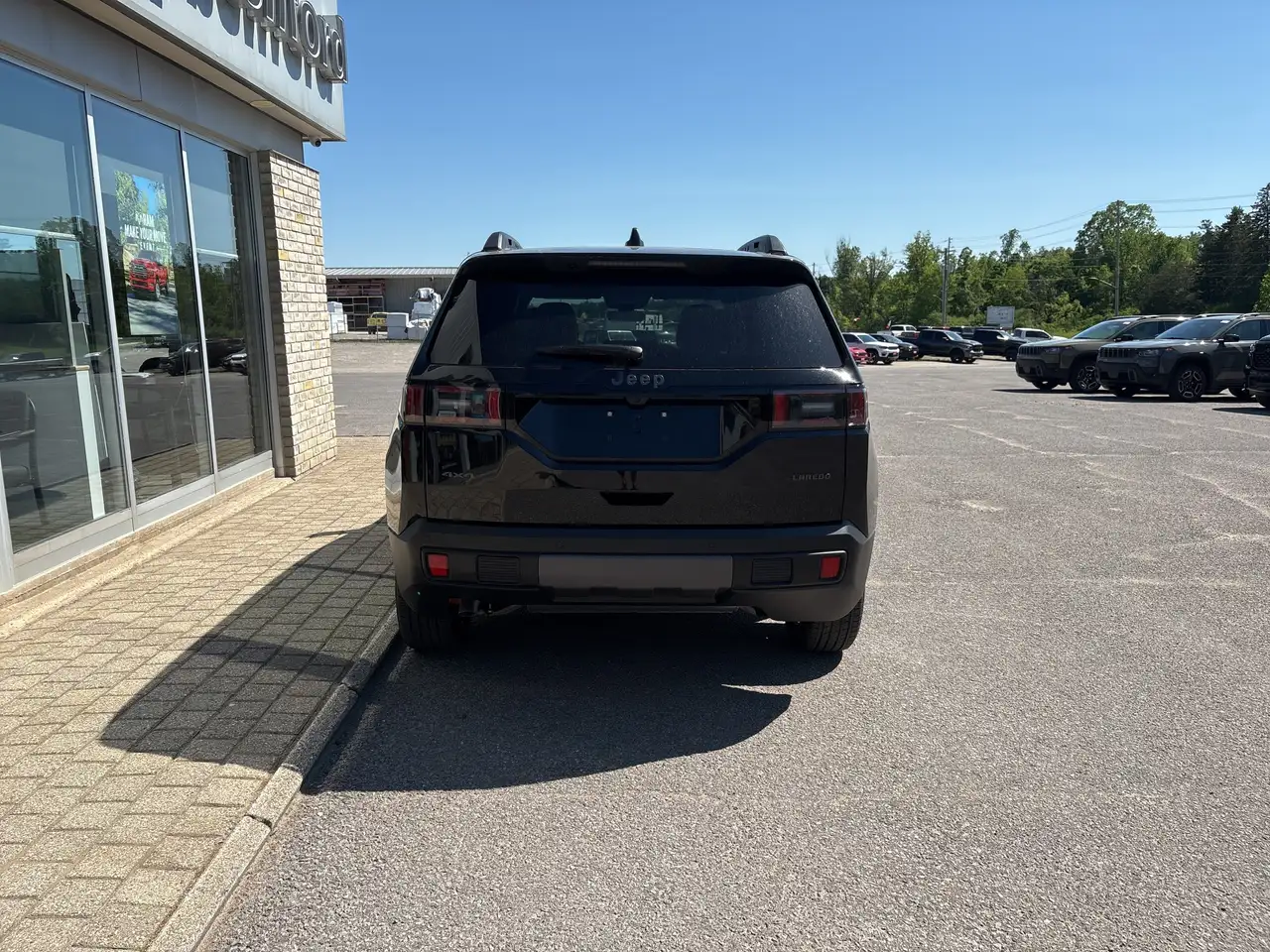 Jeep Cherokee снимка Jeep Cherokee