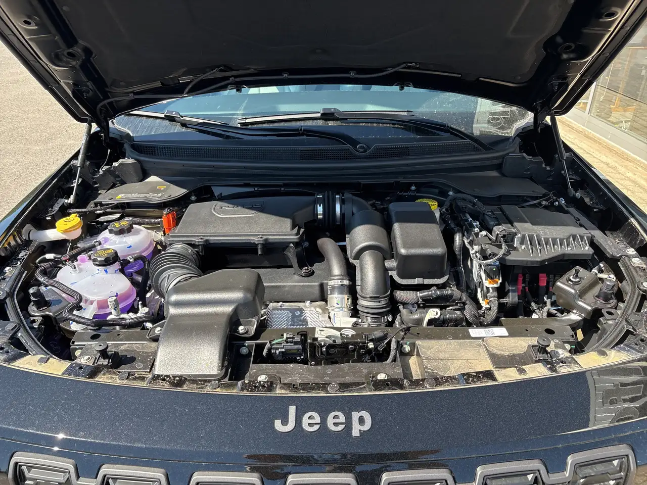 Jeep Cherokee снимка Jeep Cherokee