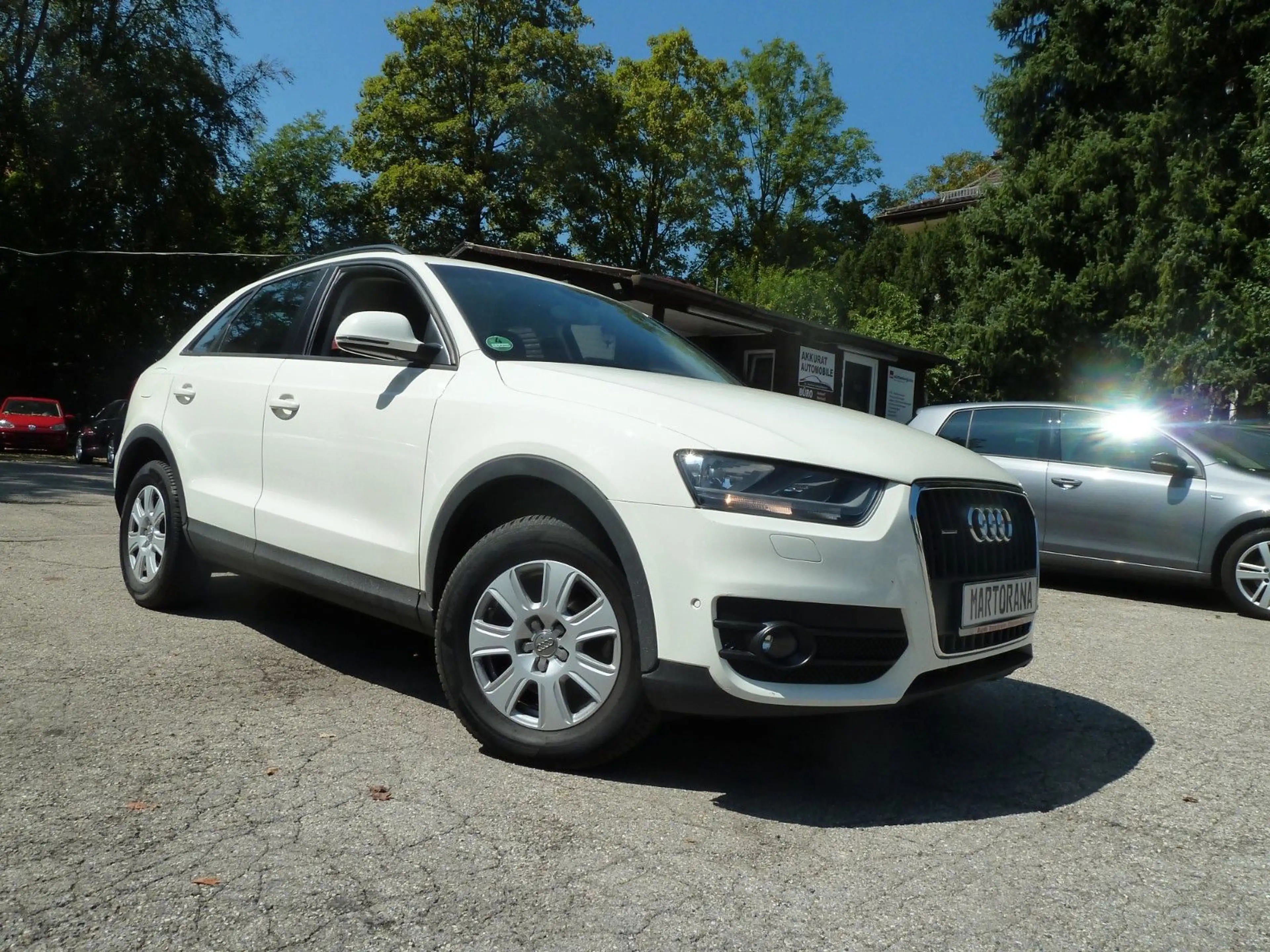 Audi Q3 2.0 TFSI quattro — photo 6