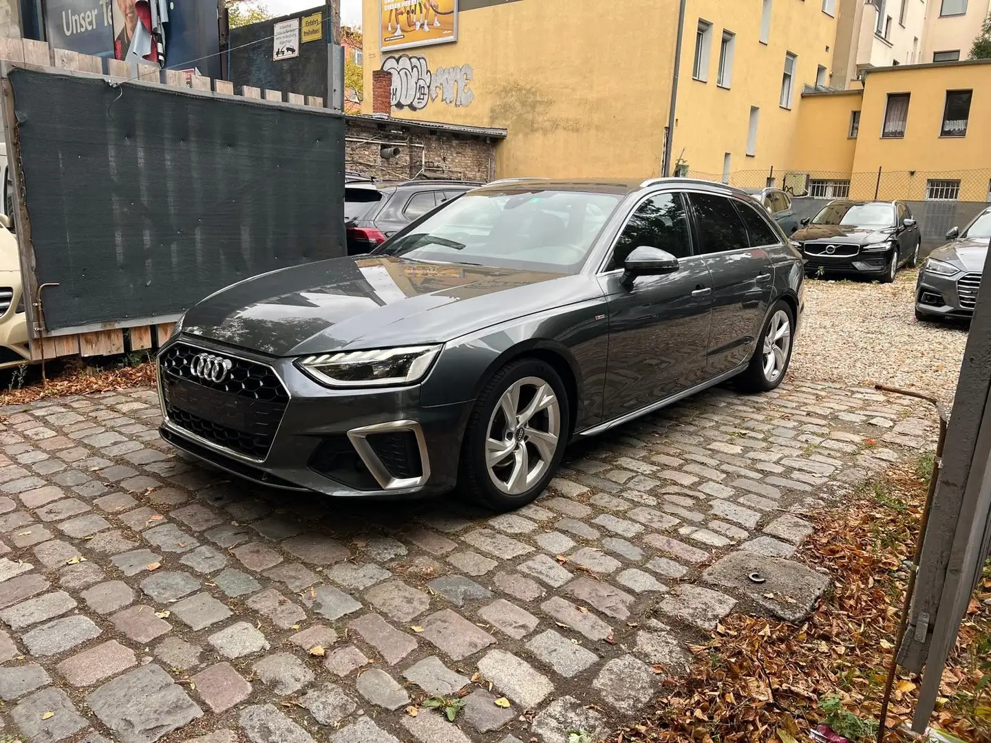 Audi A4 Avant 35 TFSI S line Automatik Gris - 2