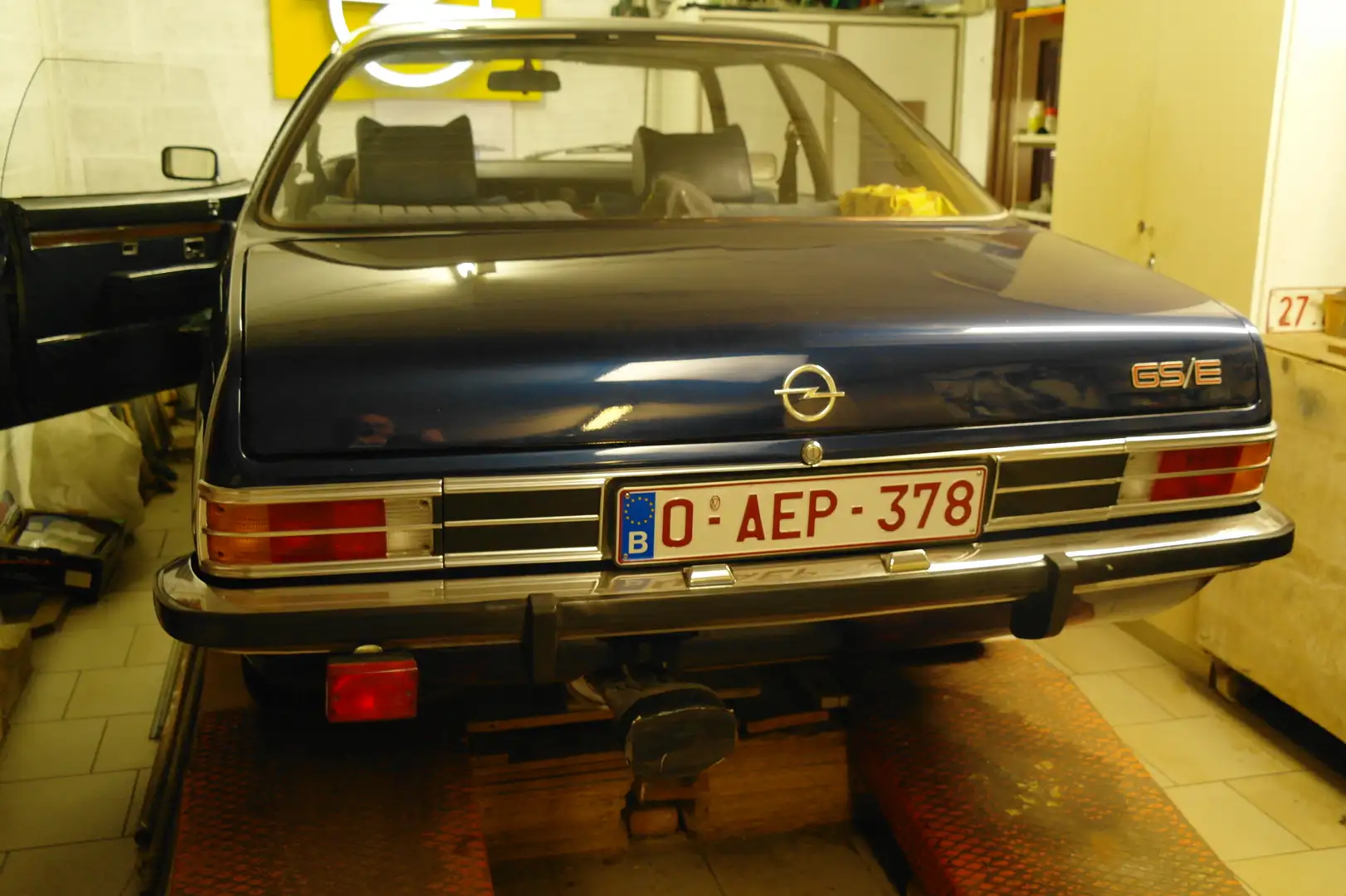 Opel Commodore GSE Blau - 1