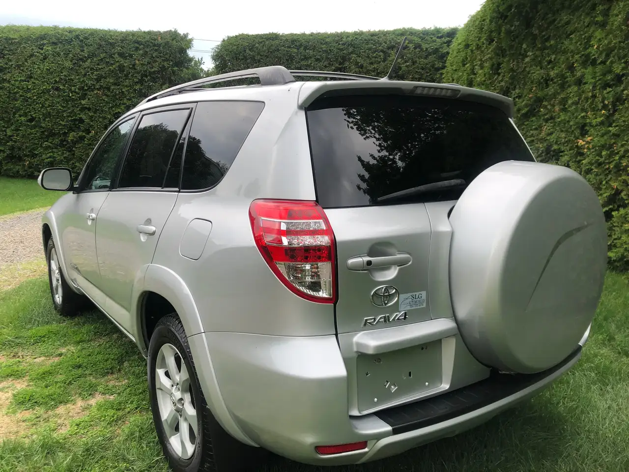 Toyota RAV 4 photo Toyota RAV 4