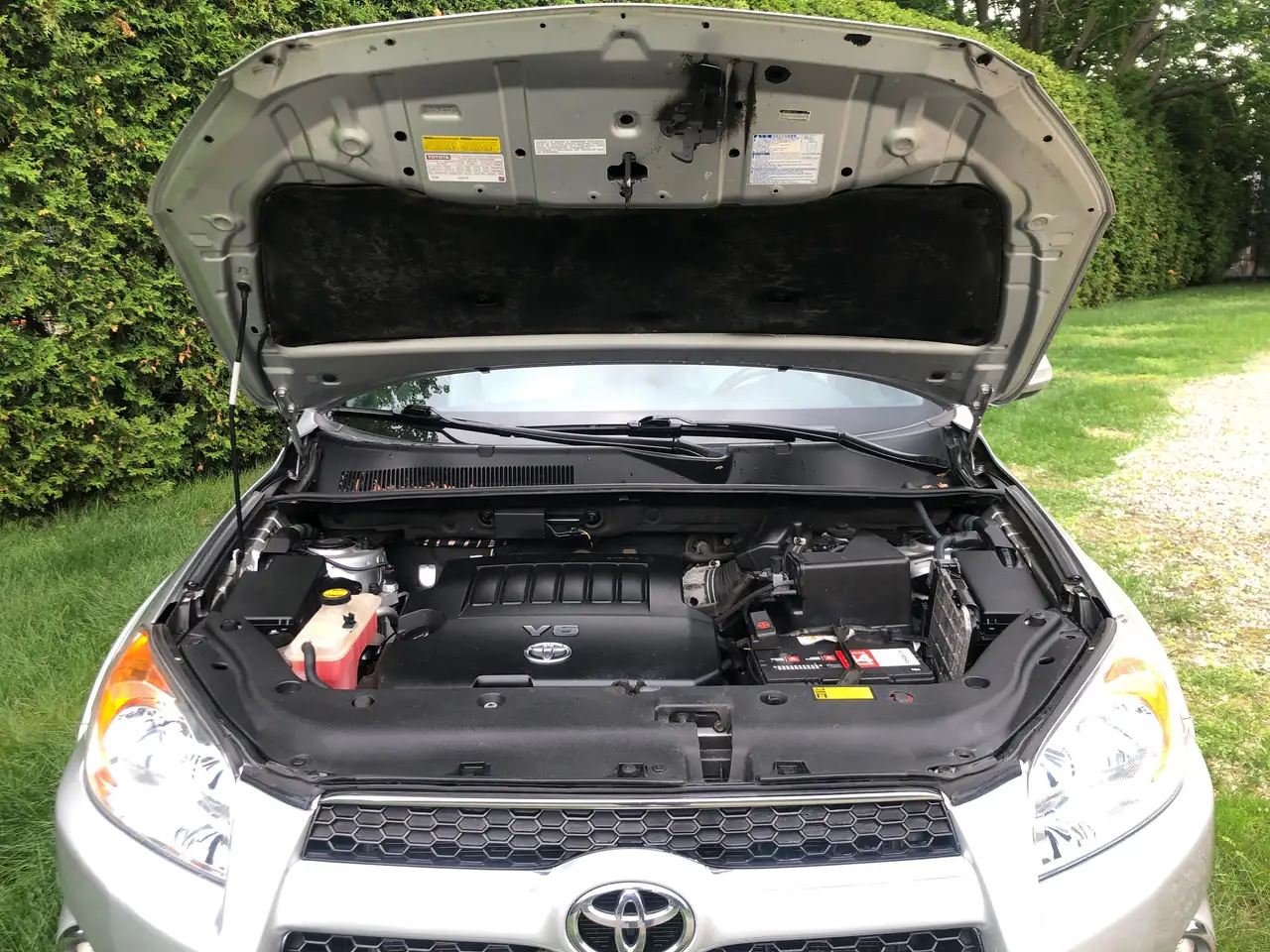Toyota RAV 4 photo Toyota RAV 4