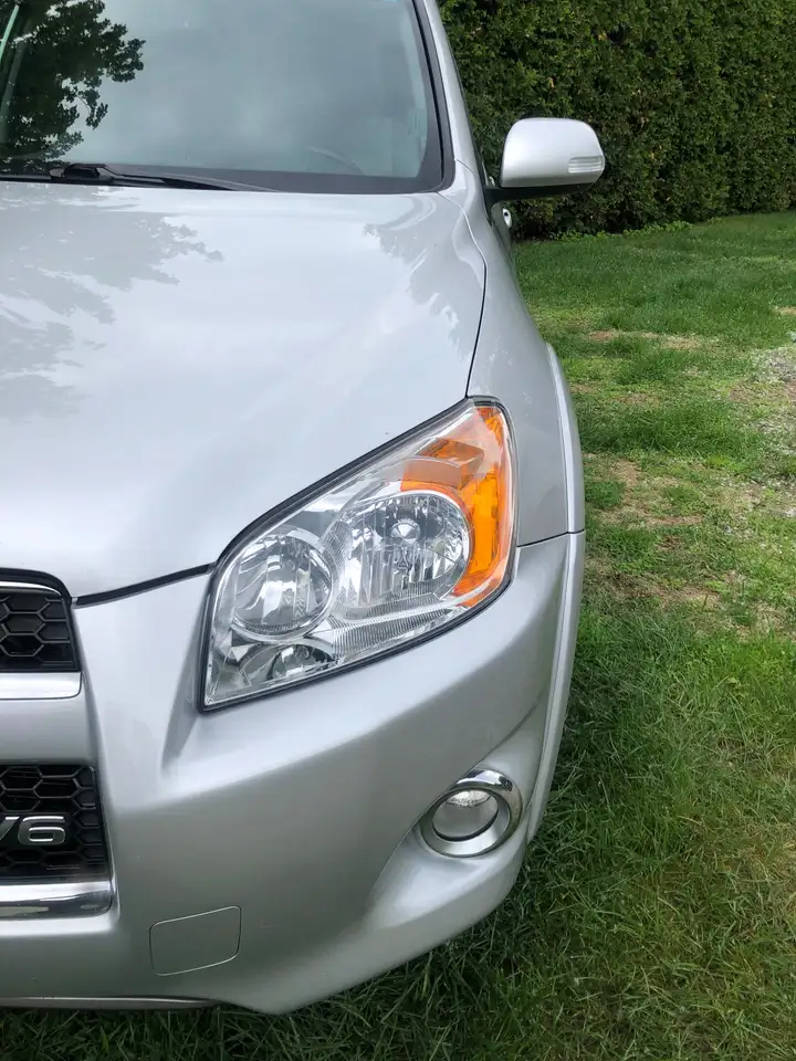 Toyota RAV 4 photo Toyota RAV 4