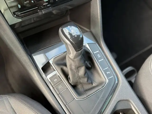 Volkswagen Tiguan view 10