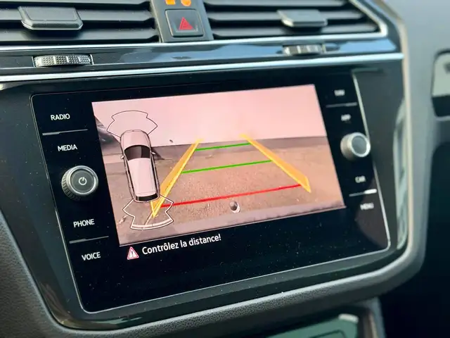 Volkswagen Tiguan view 12