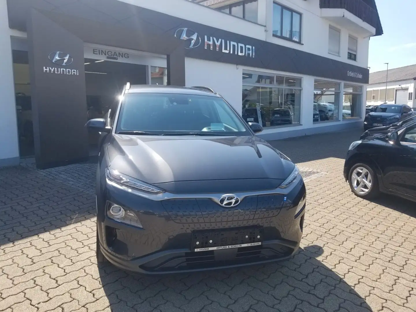 Hyundai KONA Premium Elektro 2WD Gris - 1