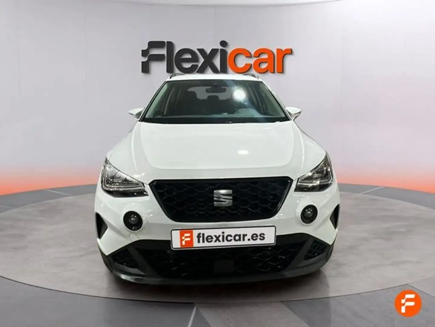 SEAT Arona 1.0 TSI 81kW (110CV) DSG FR XL Blanco - 2