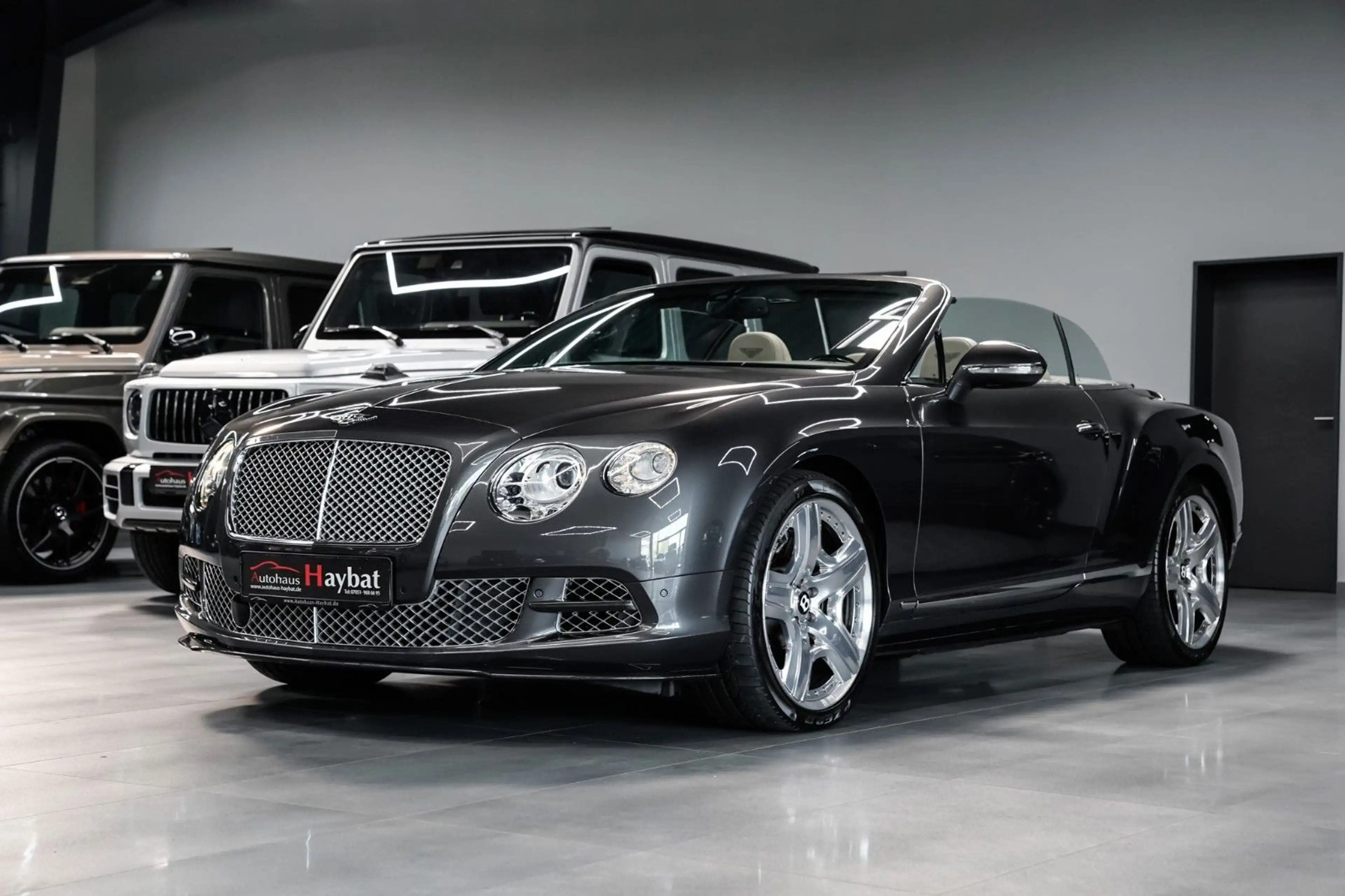 Bentley Continental GTC W12 Mulliner *Carbon* — photo 3