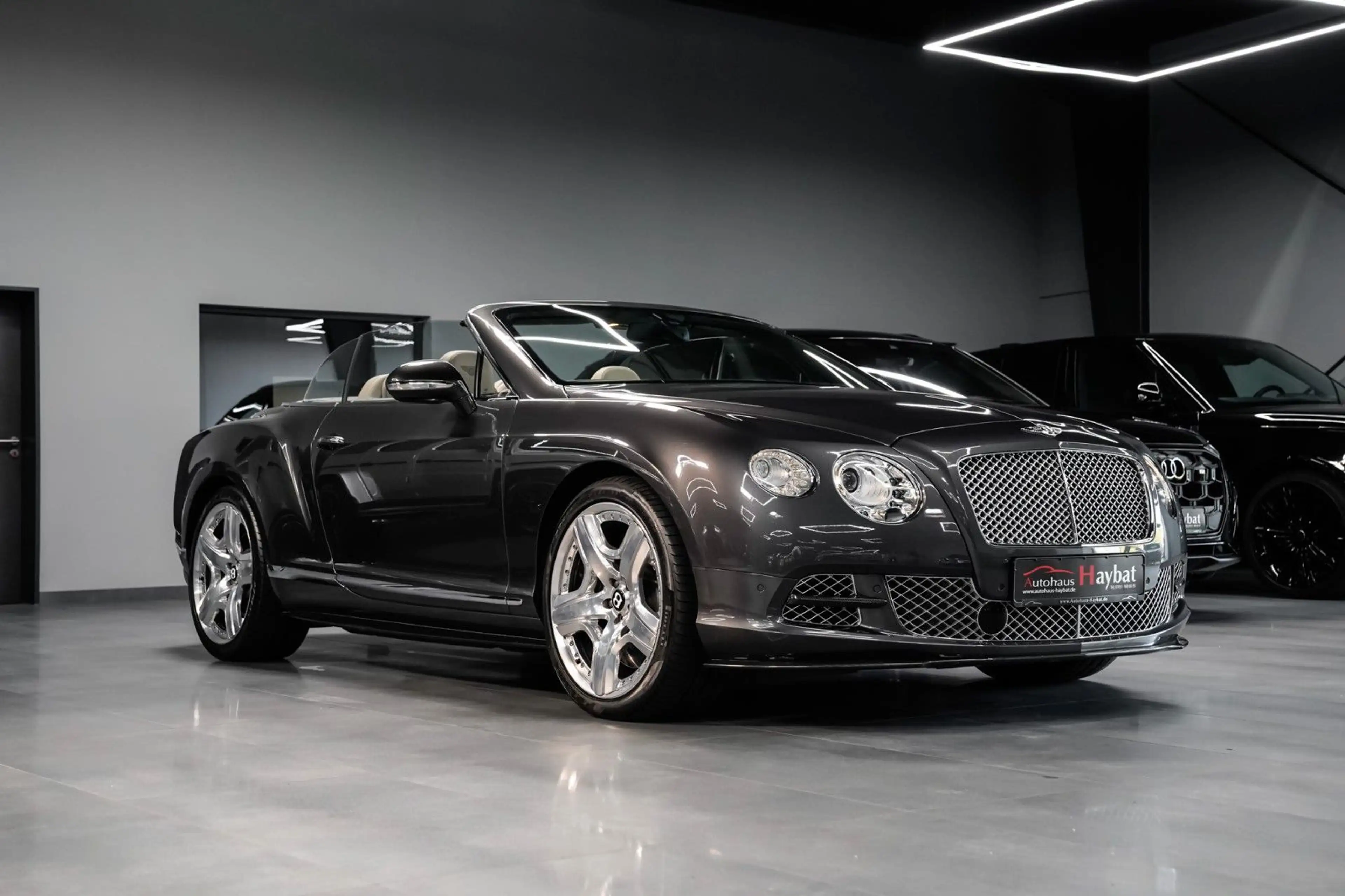 Bentley Continental GTC W12 Mulliner *Carbon*