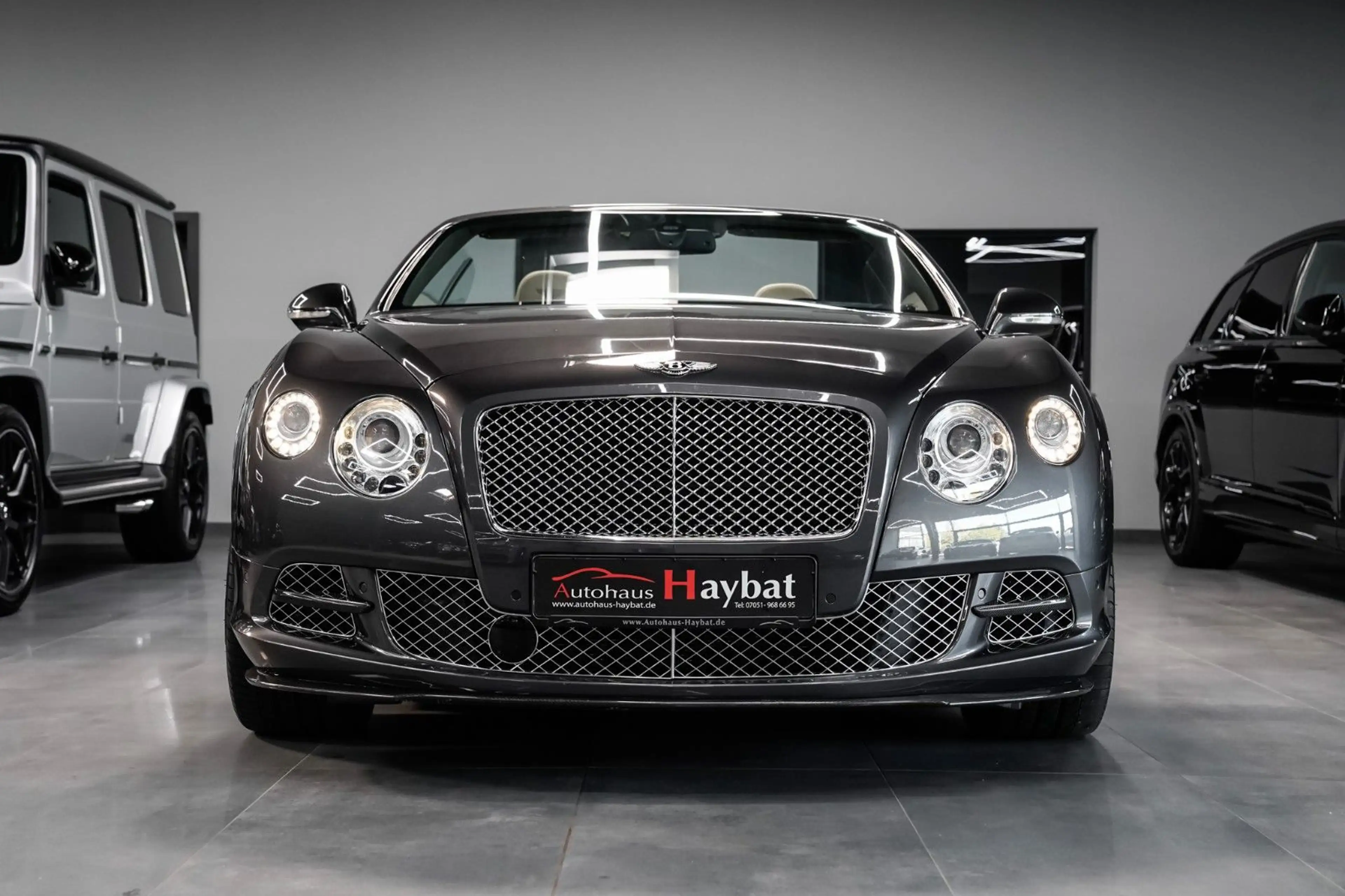 Bentley Continental GTC W12 Mulliner *Carbon* — photo 2