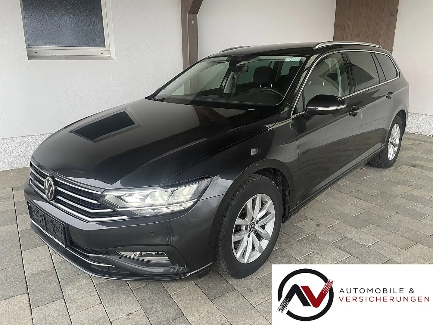 Volkswagen Passat Variant Business 2,0 SCR TDI DSG-LED-VIRTUAL-ACC-AHV-4x... Grau - 1