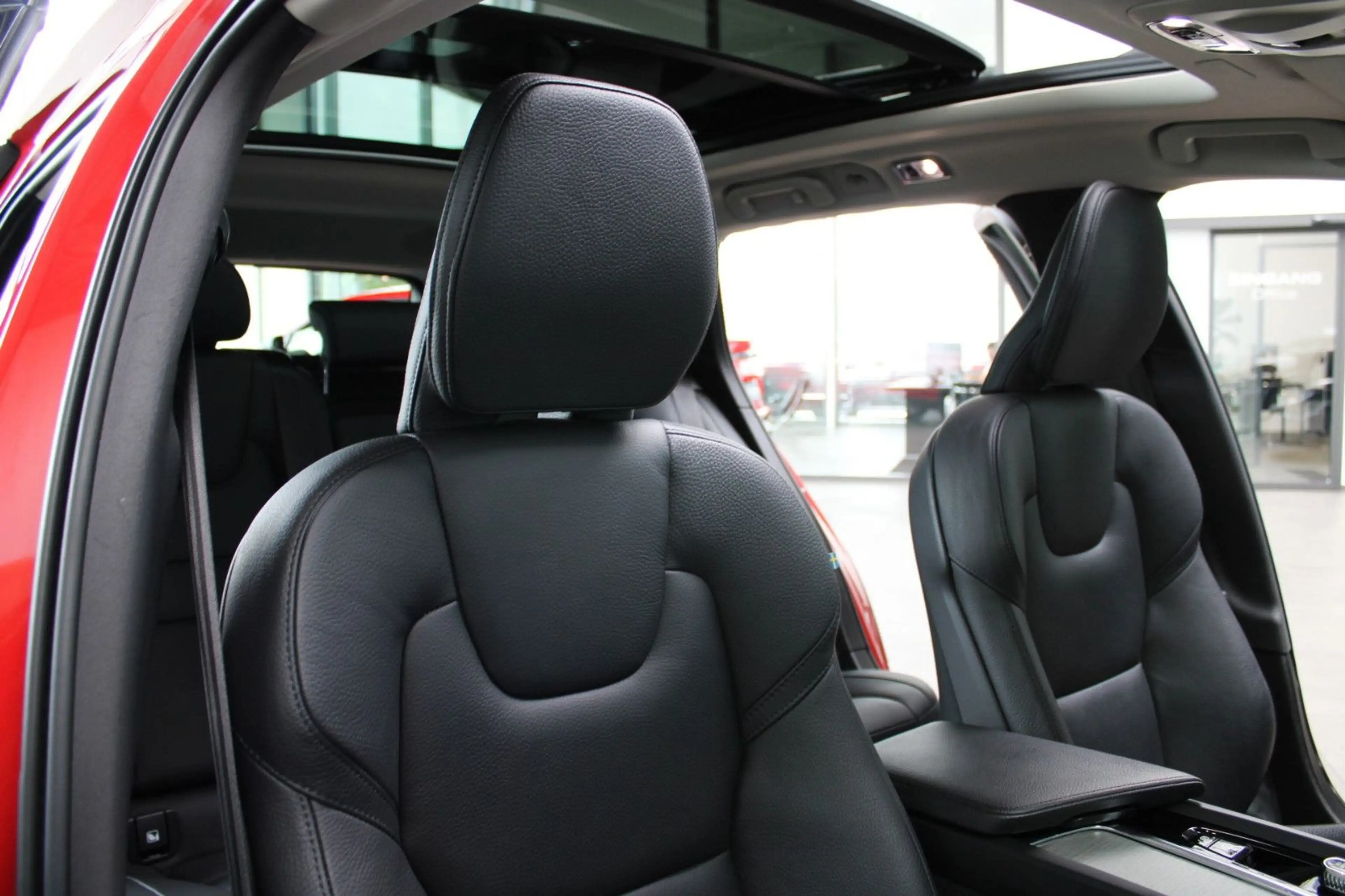 Volvo V60 Cross Country V60 CROSS COUNTRY 2.0 B4 D AWD MOMENTUM PRO! — photo 13
