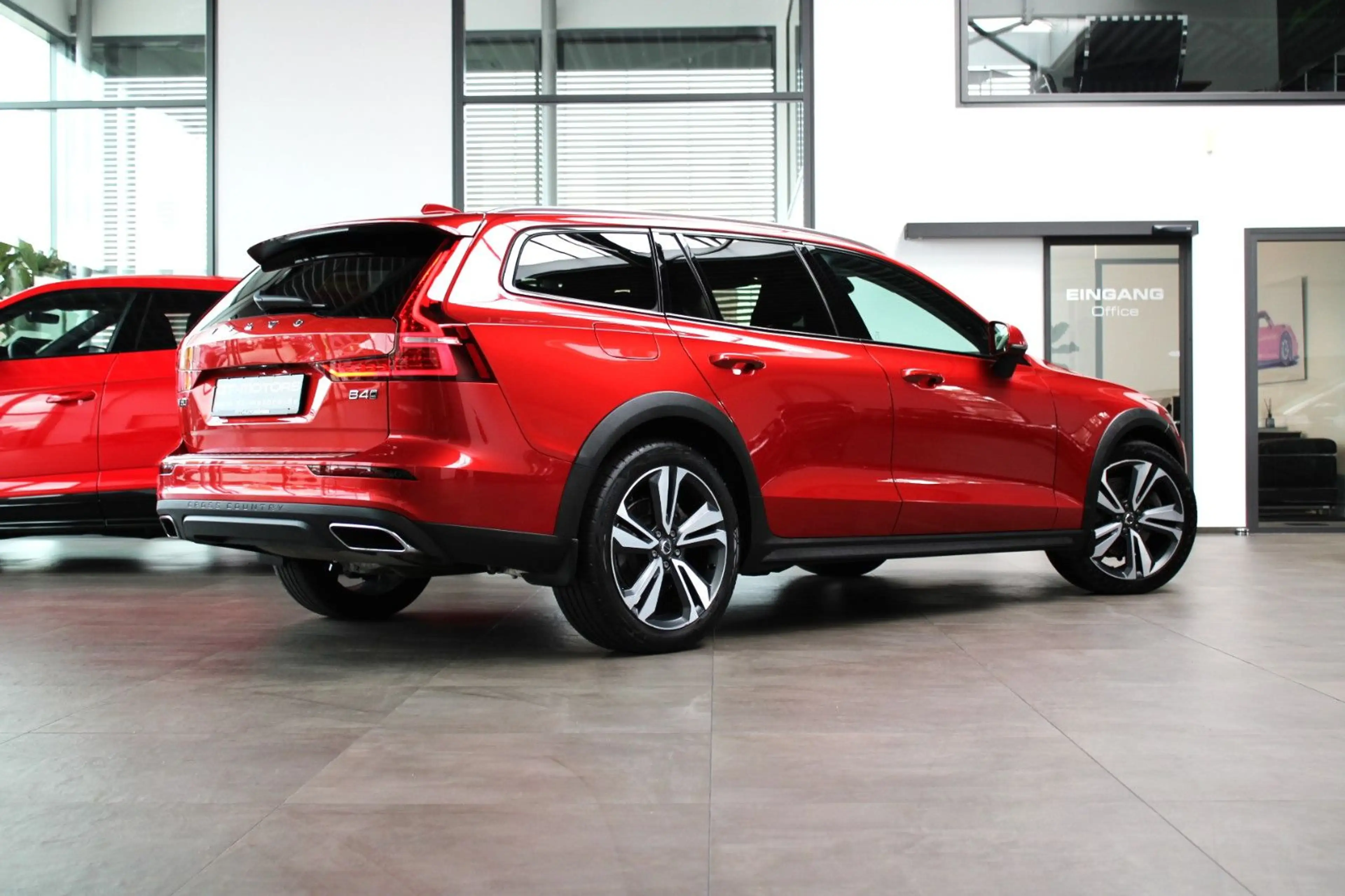Volvo V60 Cross Country V60 CROSS COUNTRY 2.0 B4 D AWD MOMENTUM PRO! — photo 12